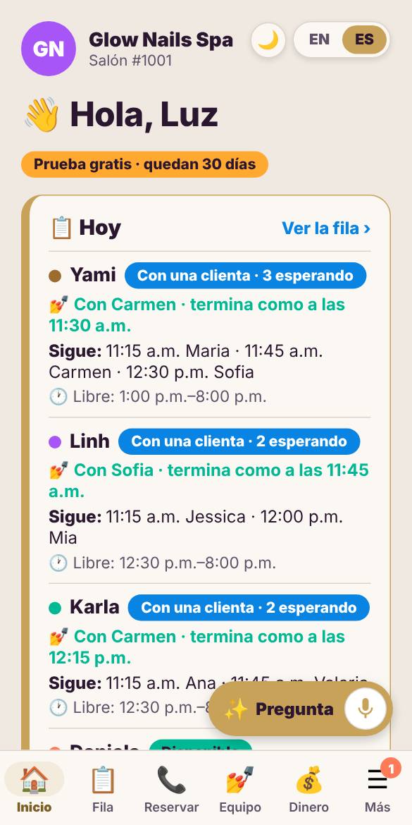 Inicio muestra el día: quién está con un cliente, quién espera y qué falta preparar.